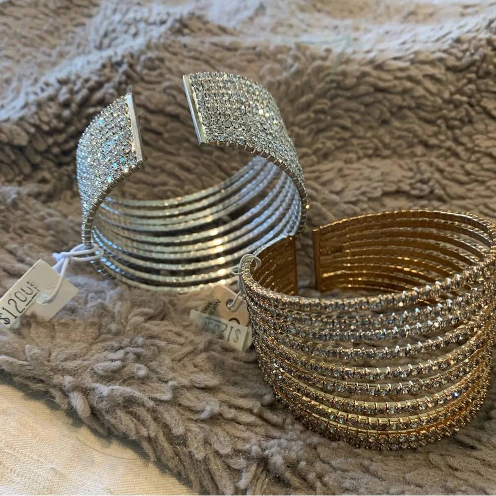 Elegant Gold and Silver Cuff Bracelets - Picture 4 of 4